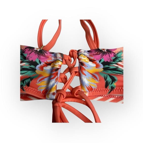 Minkpink ☀︎︎ High Neck Lace Up Back Halter Bikini Top ☀︎︎ Pink Floral Print ☀︎︎ - Picture 7 of 16